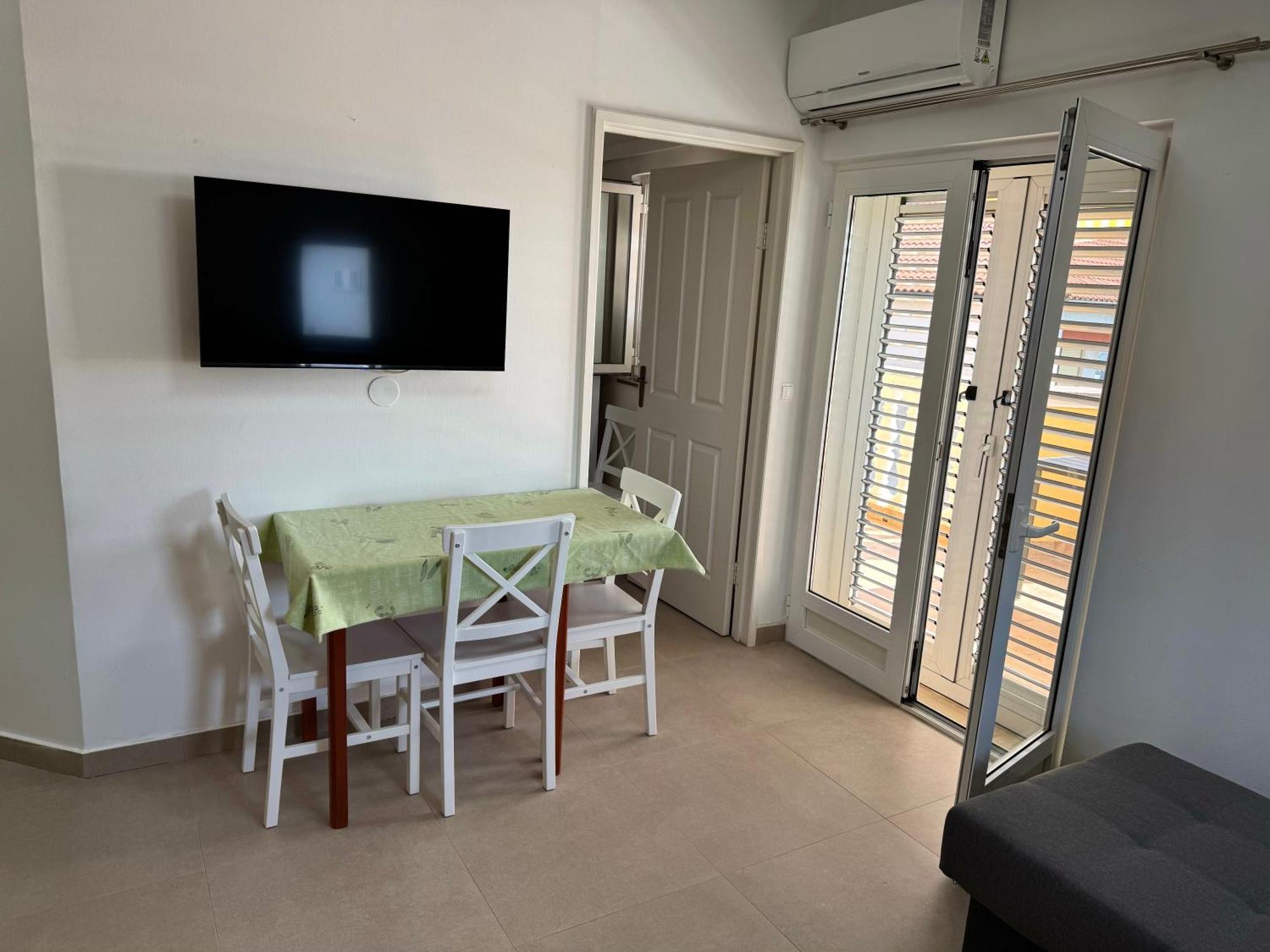Marta - Apartment *